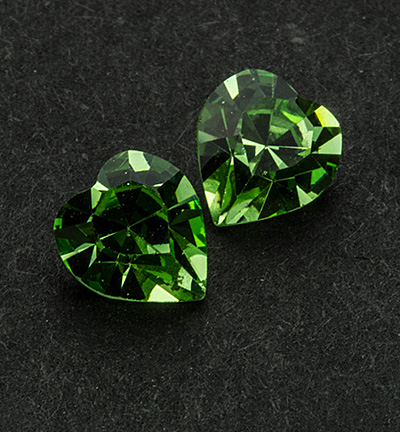 4800 PERIDOT 6.6X6MM - Swarovski - (2) Peridot - 4800 - Coeur - 6.6 x 6mm