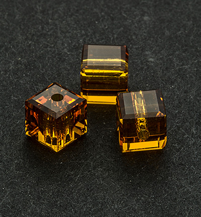 5601 C TOPAZ 4MM - Swarovski - (6) topaz - 5601 - Cube - 4mm