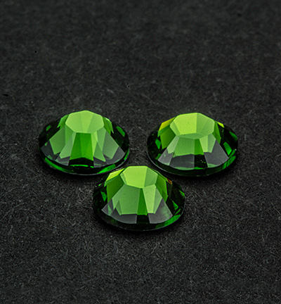 2038-ss20 - Swarovski - Fern Green - Rond - SS20 - 5mm