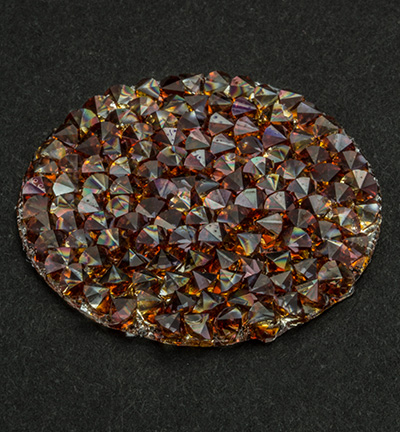 A72010-001 REDM - Swarovski - Red Magma, rond, transparent background - 