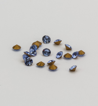 12003-2104 - Hobby Crafting Fun - Lt. Sapphire - Chaton