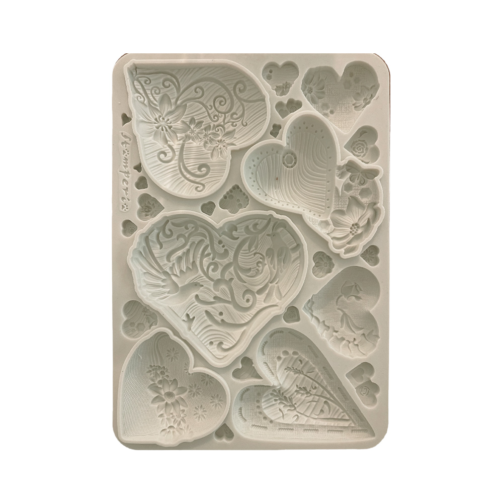 KACMA562 - Stamperia - Stamperia moule silicone A5 – Alice in Christmas Simple hearts - Moules KACMA562 - Stamperia - Stamperia moule silicone A5 – Alice in Christmas Simple hearts - Moules