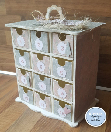 LR0435 - Marianne Design - Petra's Poinsettia - Creatables - Detail 11