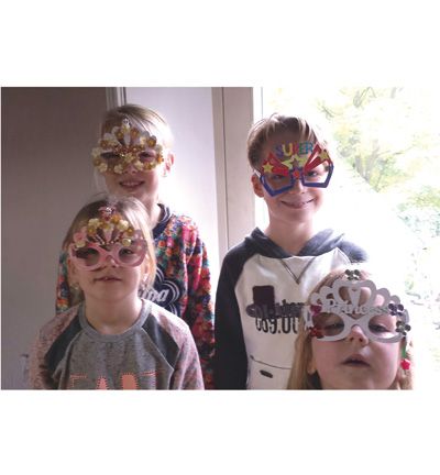 493.002.005 - Pronty - Hero glasses - Grey Chipboard - Detail 3