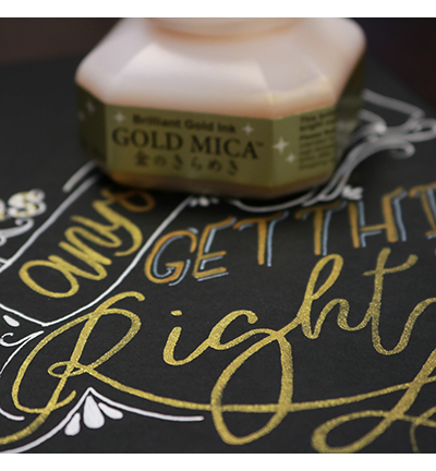 BA301-6 - Kuretake / ZIG - Gold Mica 60ml - Encre métallique - Detail 4