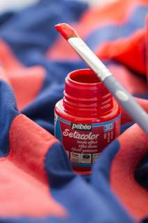 295-319 - Pebeo - Blanc Antique - SetaColor Opaque - Detail 1