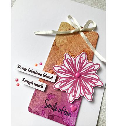 DS-ME-1001 - Julie Hickey - Smile Often - Fleurs - Detail 4 DS-ME-1001 - Julie Hickey - Smile Often - Fleurs - Detail 4