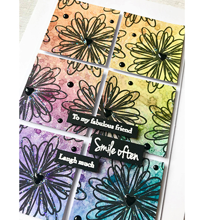 DS-ME-1001 - Julie Hickey - Smile Often - Fleurs - Detail 9 DS-ME-1001 - Julie Hickey - Smile Often - Fleurs - Detail 9