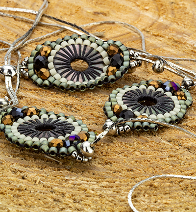 12450-5001 - Hobby Crafting Fun - Hand beaded ornament - Hand beaded ornament - Detail 1