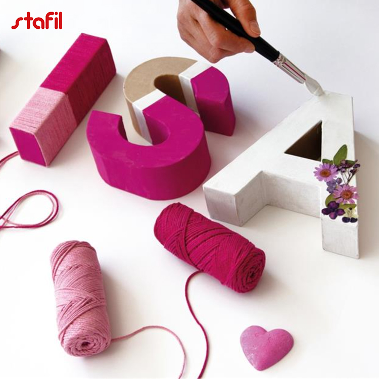 Stafil Nouveautés de Stafil dans le domaine des moules en silicone, des sacs en coton (effet marbre) et des lettres/chiffres en carton