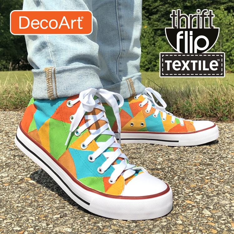 Customisation textile thrift flip avec peinture textile DecoArt