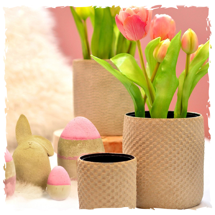 Decorative (flower) pot!